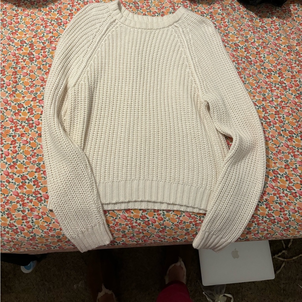 Cream American Eagle knit sweater womens size large